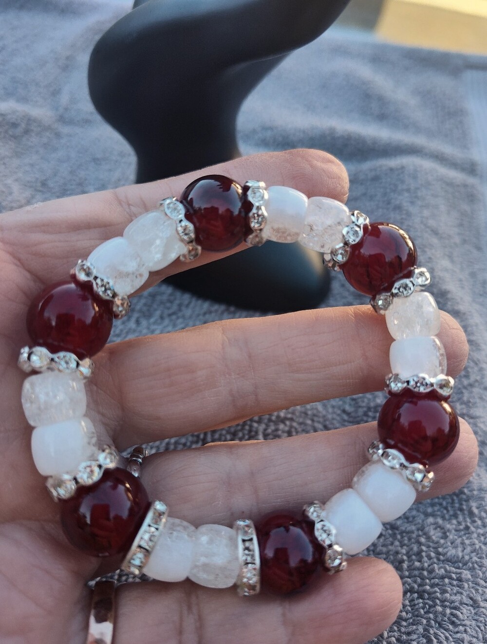 Elegant Red and White Glass Beaded Bracelet Handmade New